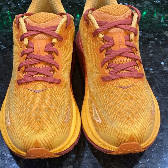 Hoka One One Clifton 9 Running Shoes Size 6.5 Amber Haze/ Sherbert - Picture 5 of 16